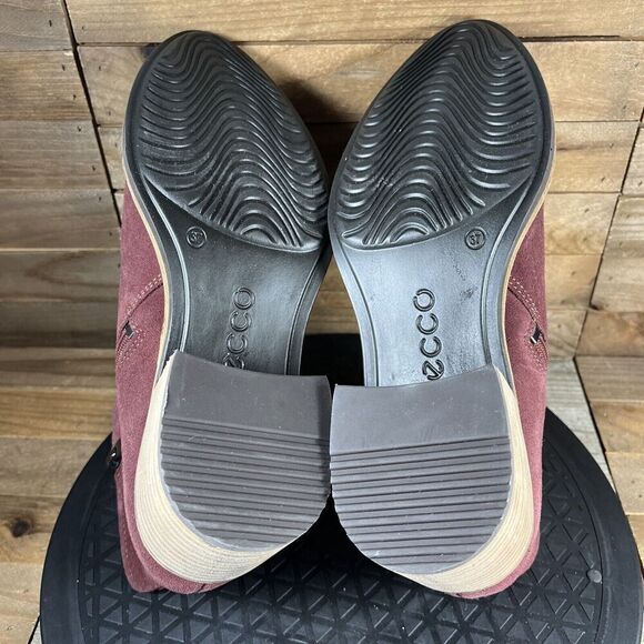 Ecco Shape Sartorelle Shoe Womens Sz 6.5 Red Suede Zip Stacked Heel Ankle Bootie - Picture 9 of 10